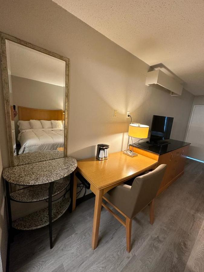 Lanett Inn Buitenkant foto